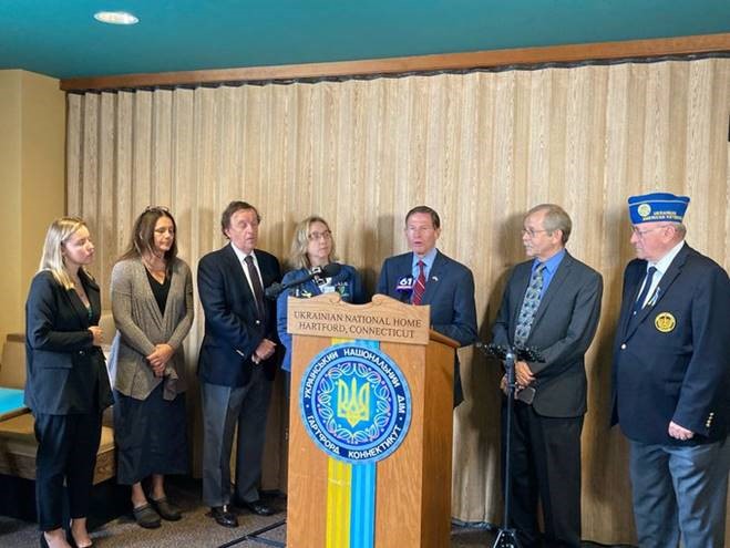 Blumenthal joined members of the Connecticut Ukrainian American community to applaud the Senate passage of $12 billion in vital assistance for Ukraine. 